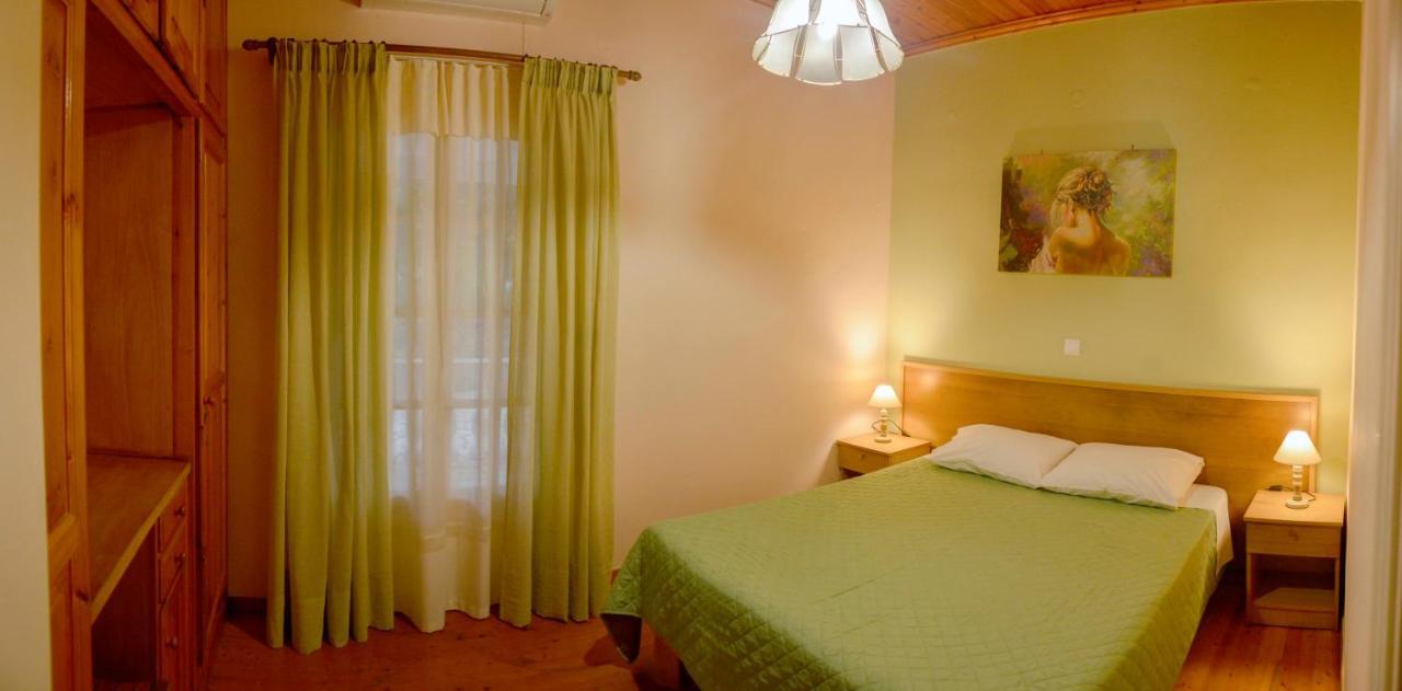 Villa Olive Grove And Sea View Ájos Spyrídon Eksteriør bilde