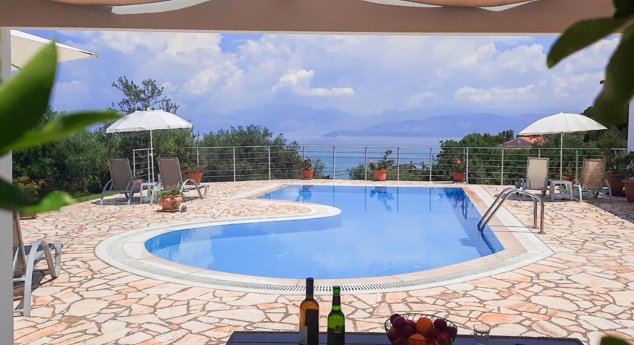 Villa Olive Grove And Sea View Ájos Spyrídon Eksteriør bilde