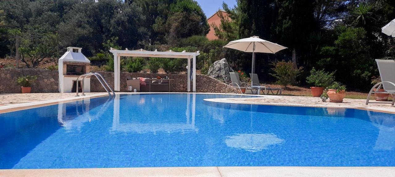 Villa Olive Grove And Sea View Ájos Spyrídon Eksteriør bilde