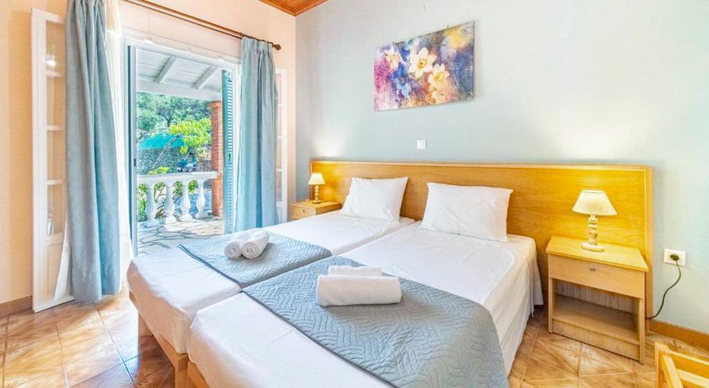 Villa Olive Grove And Sea View Ájos Spyrídon Eksteriør bilde
